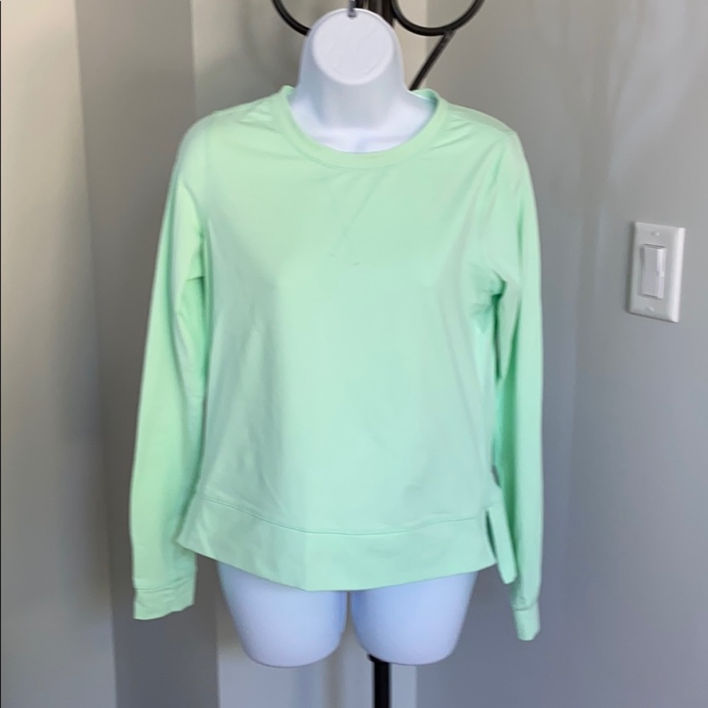 Lululemon athletic pull over